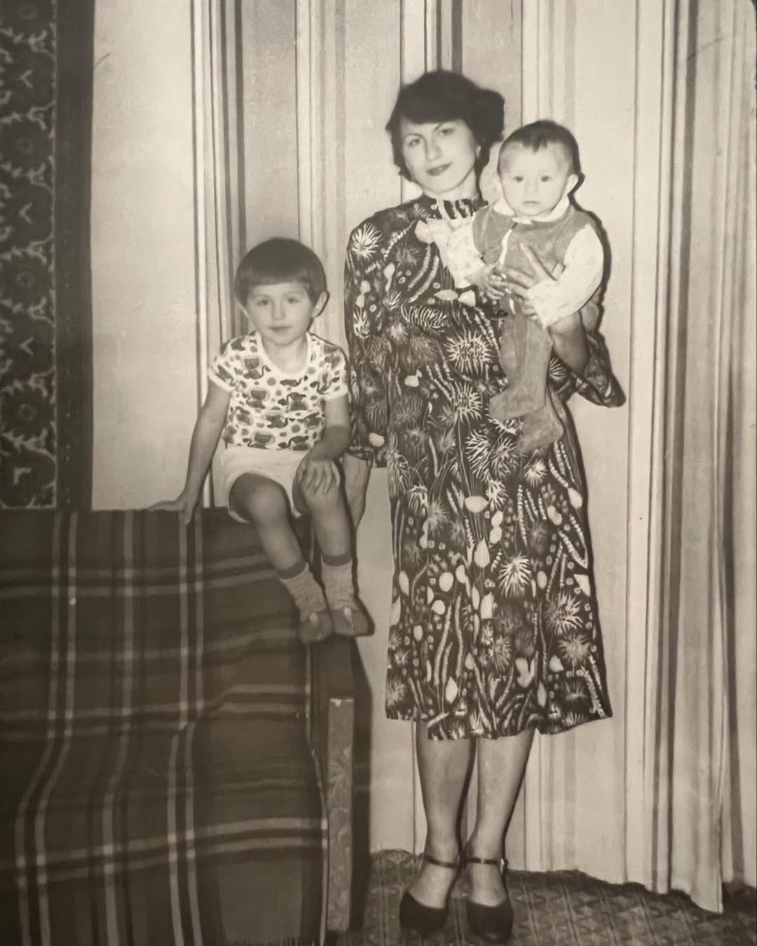 Притула показав маму-красуню на рідкісному архівному фото